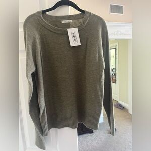 BE COOL Olive Green Women's Crew Neck Sweater